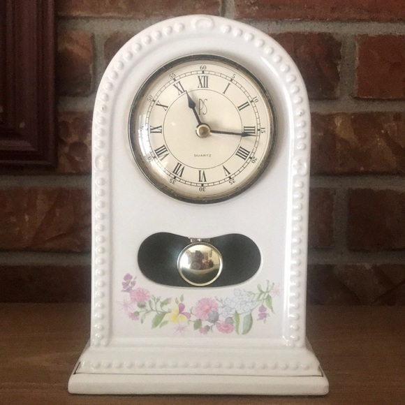 Rare Vintage Victorian Porcelain Mantel Clock